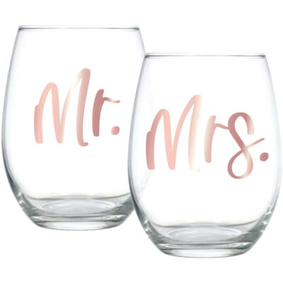 Pair of Personalized Mr. & Mrs. Wine Glasses