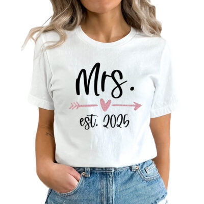 Mrs. T-Shirt with Arrow